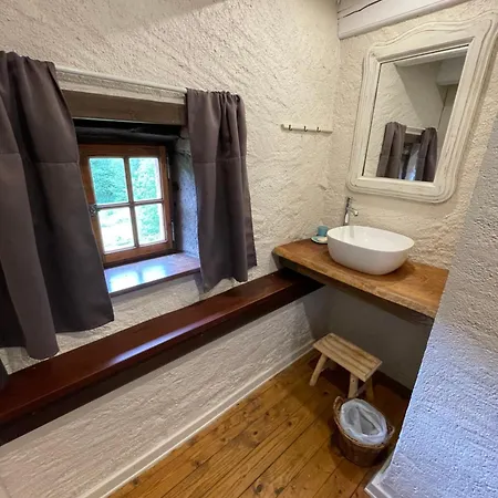 בית נופש La Hutte *