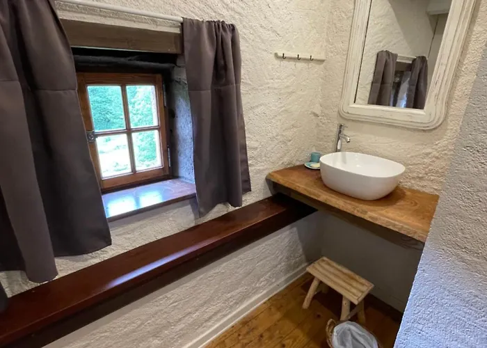 Semesterbostad La Hutte *