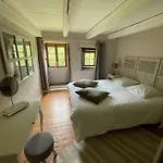 La Hutte 度假居 *