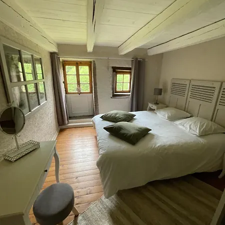 La Hutte Ferienhaus *
